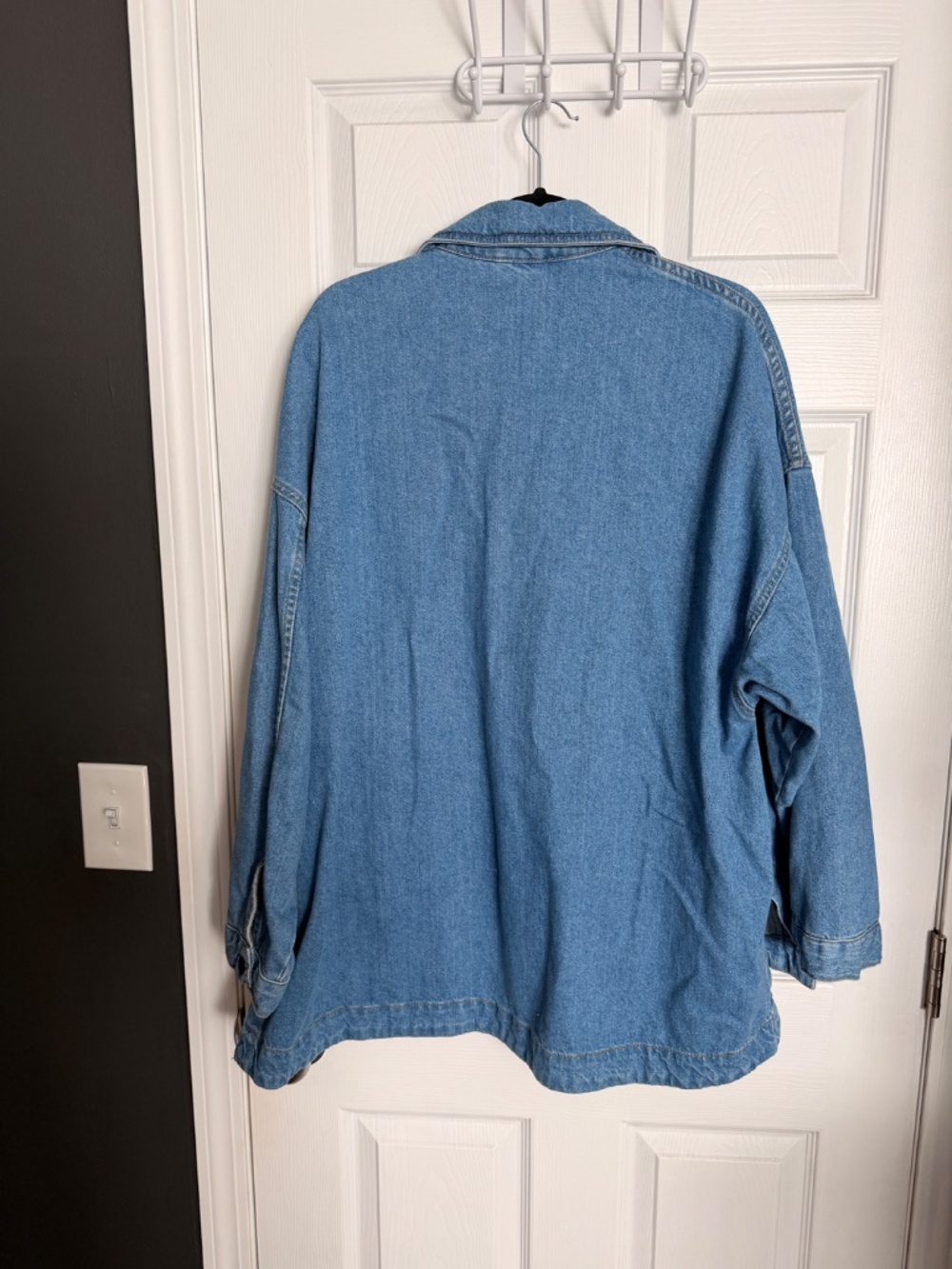 Free People We The Free Oversized Denim Shacket Jacket Small Blue Utility - Picture 3 of 5